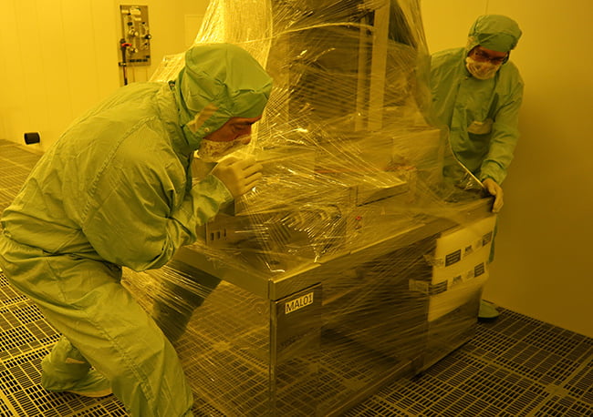 Cleanroom Equipment Move-1